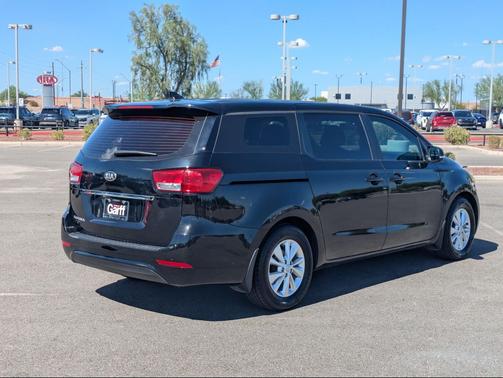Aurora Black 2017 Kia Sedona L