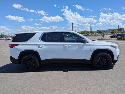 2021 Chevrolet Traverse LS