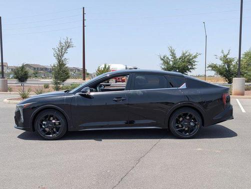 2025 Kia K4 GT-Line Turbo