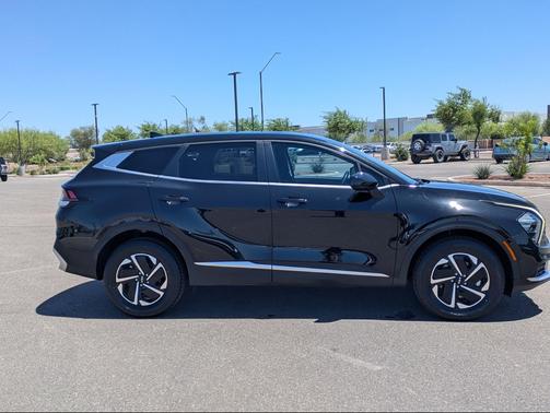 Fusion Black 2023 Kia Sportage Hybrid LX
