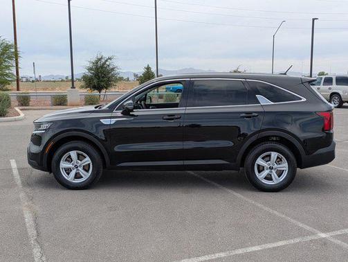 2023 Kia Sorento LX