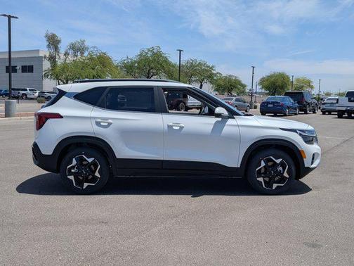 2025 Kia Seltos EX