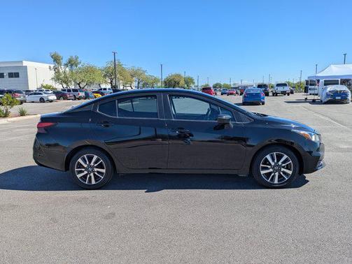 2020 Nissan Versa 1.6 SV