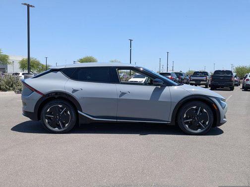 2025 Kia EV6 Wind