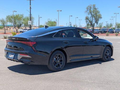 2025 Kia K5 LXS