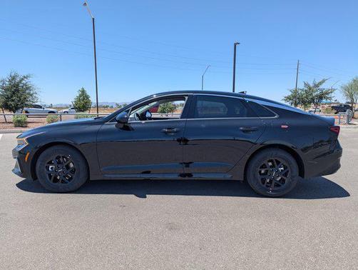 2025 Kia K5 LXS