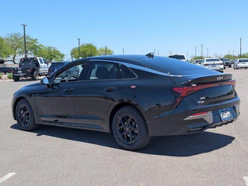 2025 Kia K5 LXS