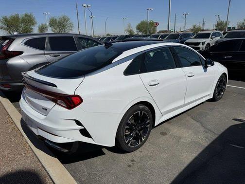 2022 Kia K5 GT-Line