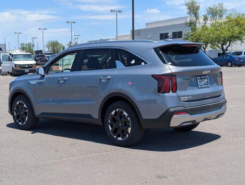 2025 Kia Sorento S