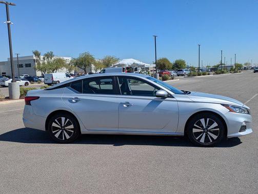 2021 Nissan Altima 2.5 SV