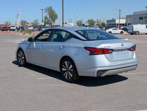 2021 Nissan Altima 2.5 SV