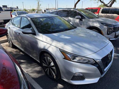 2021 Nissan Altima 2.5 SV