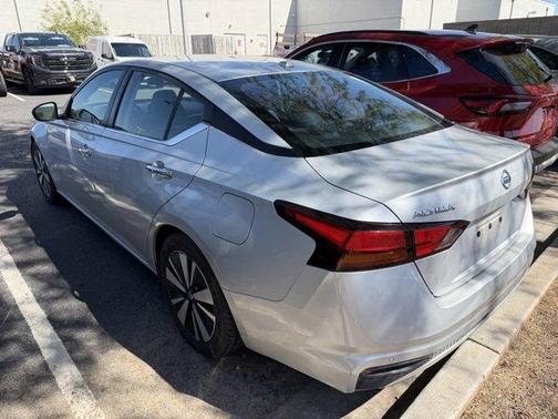 2021 Nissan Altima 2.5 SV