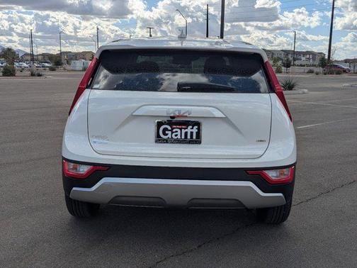 2025 Kia Niro LX