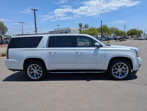 2020 GMC Yukon XL SLT