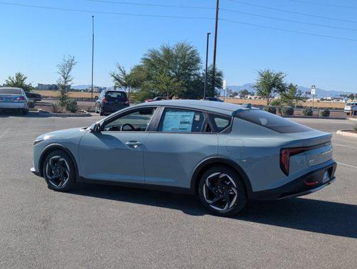 2025 Kia K4 EX
