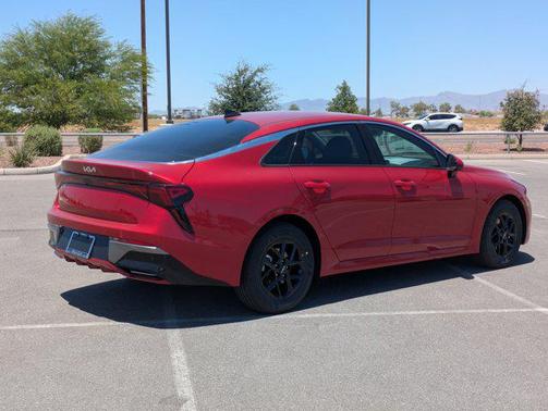 2025 Kia K5 LXS