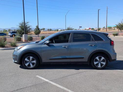 2017 Kia Niro LX