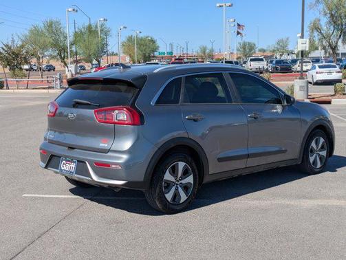 2017 Kia Niro LX