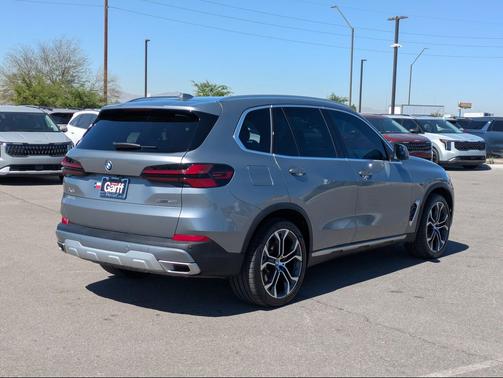 Skyscraper Grey Metallic 2024 BMW X5 sDrive40i