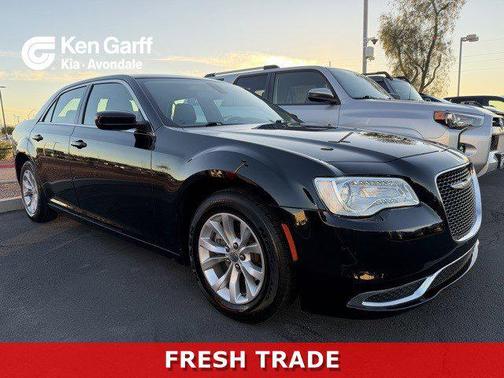 2021 Chrysler 300 Touring