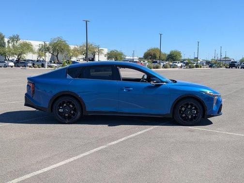 2025 Kia K4 GT-Line Turbo