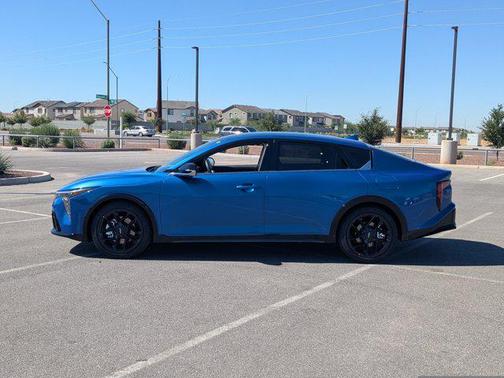 2025 Kia K4 GT-Line Turbo