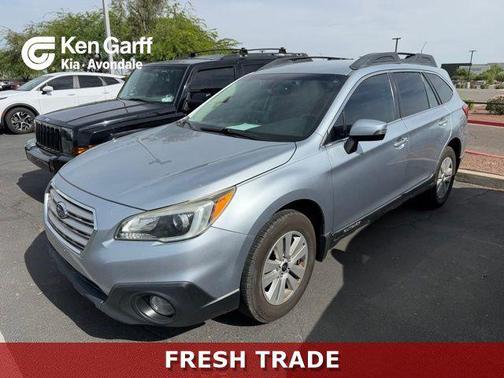 Ice Silver Metallic 2017 Subaru Outback 2.5i Premium