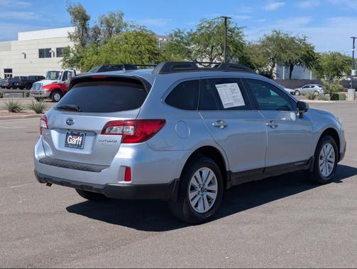 Ice Silver Metallic 2017 Subaru Outback 2.5i Premium