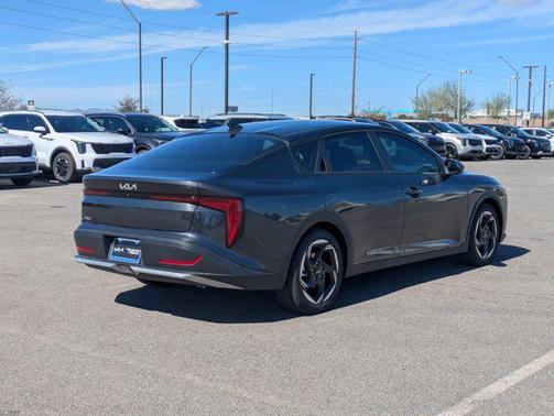 2026 Kia K4 EX