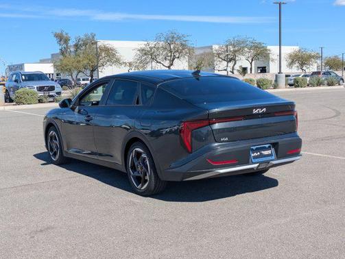 2026 Kia K4 EX