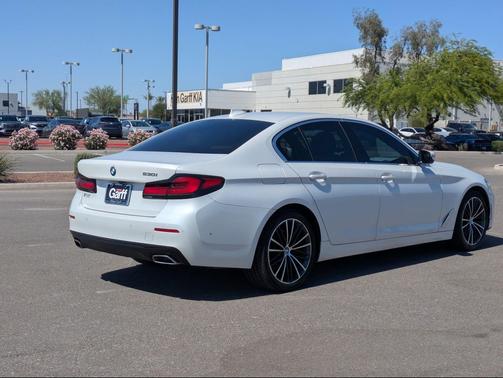 Mineral White Metallic 2021 BMW 530 530i