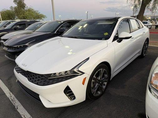 2022 Kia K5 EX