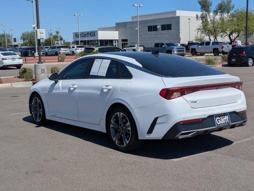 2022 Kia K5 EX