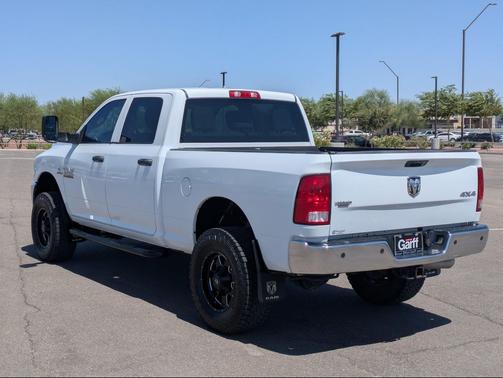 Bright White Clearcoat 2018 RAM 2500 Tradesman Crew Cab 4x4 6'4' Box