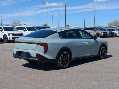 2026 Kia K4 GT-Line