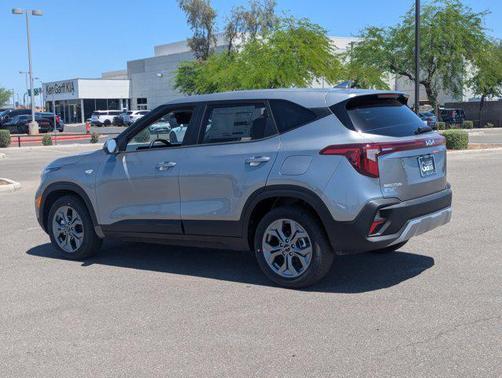 Steel Gray 2026 Kia Seltos LX