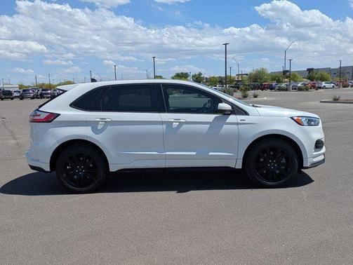 2022 Ford Edge ST Line