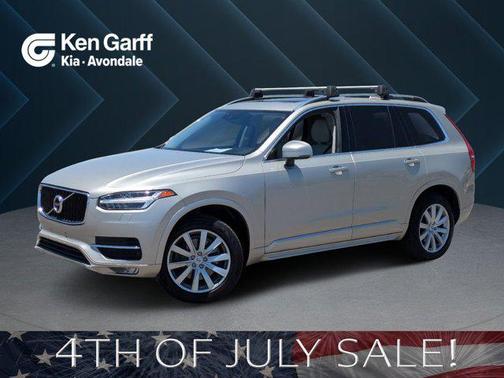 2016 Volvo XC90 T6 Momentum
