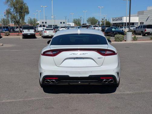 2021 Kia Stinger GT1