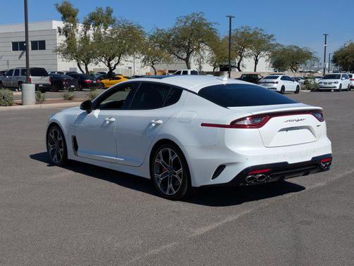 2021 Kia Stinger GT1