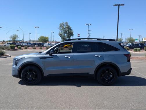 Everlasting Silver 2024 Kia Sorento SX