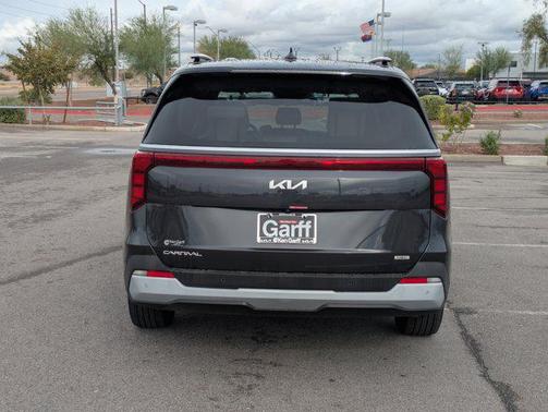 2025 Kia Carnival Hybrid EX