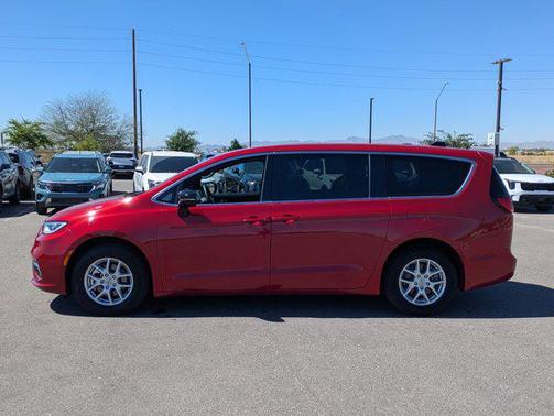 2025 Chrysler Pacifica L