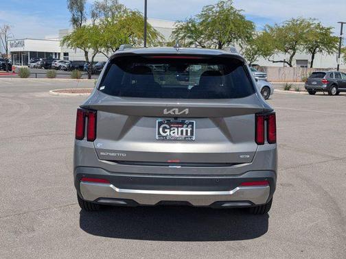 2025 Kia Sorento Hybrid EX