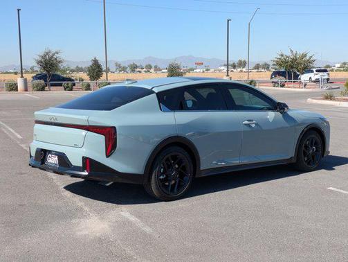 2025 Kia K4 GT-Line Turbo