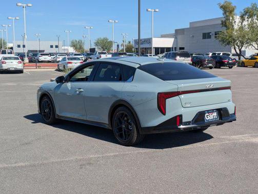 2025 Kia K4 GT-Line Turbo
