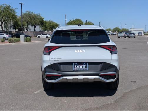 Glacial White Pearl 2023 Kia Sportage EX