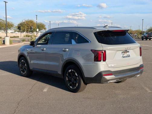 Wolf Gray 2025 Kia Sorento S