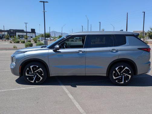 2023 Mitsubishi Outlander SEL 2.5 2WD